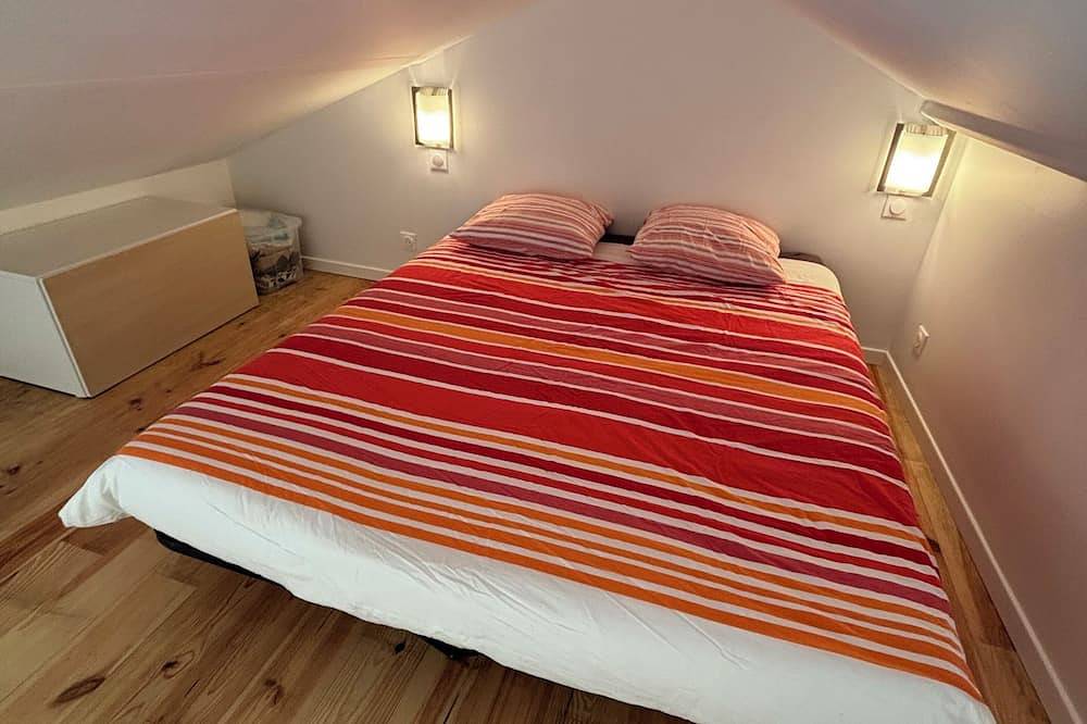 Town house 7min from station in Poitiers, Vienne