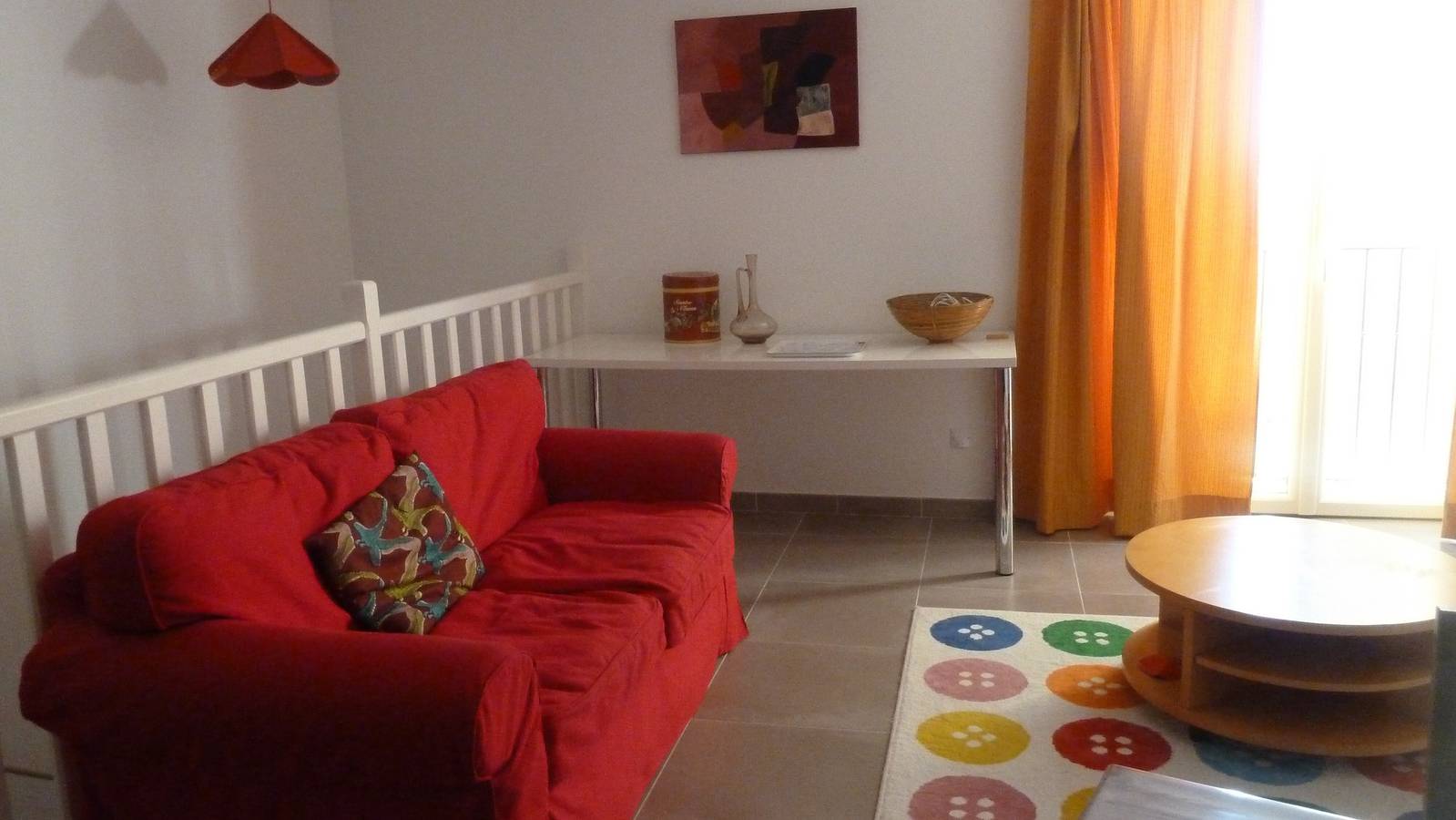 Appartement entier, Appartement « La Roseraie des Côtes » avec piscine privée, jardin privé et Wi-Fi in Vinsobres, Région de nyons
