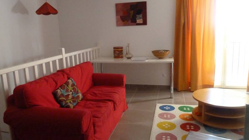 Appartement entier, Appartement « La Roseraie des Côtes » avec piscine privée, jardin privé et Wi-Fi in Vinsobres, Région de nyons