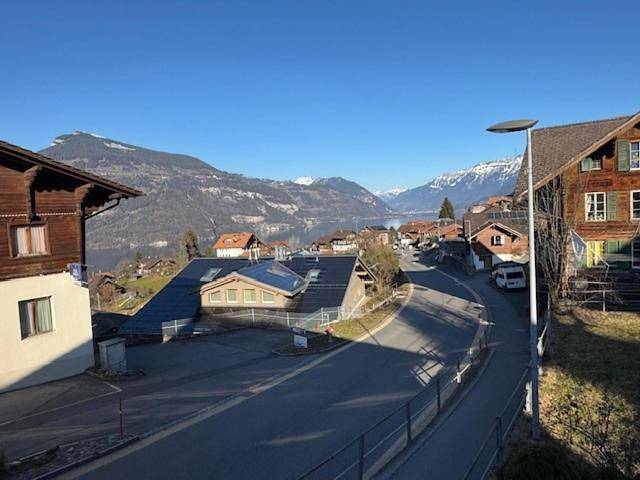 Gîte pour 8 personnes, avec vue sur le lac ainsi que terrasse et vue, animaux acceptés à Krattigen - 3