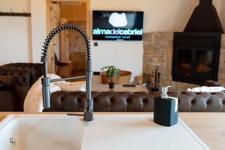 Casa de vacaciones para 12 personas, con piscina además de vistas y terraza - 1