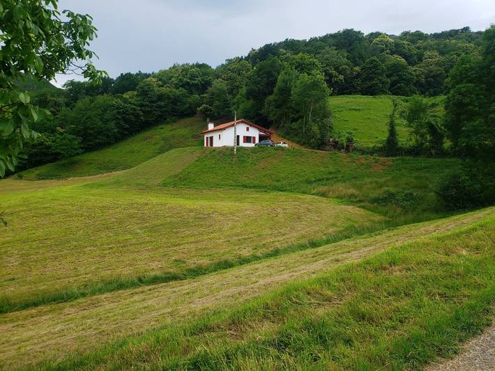 Gîte pour 6 personnes, avec jardin et terrasse