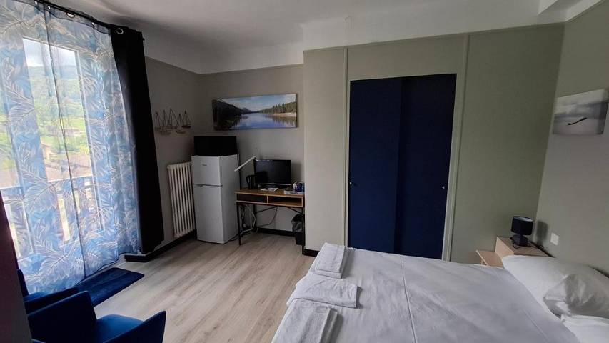 Gîte pour 2 personnes, avec balcon et vue dans Lully - 2