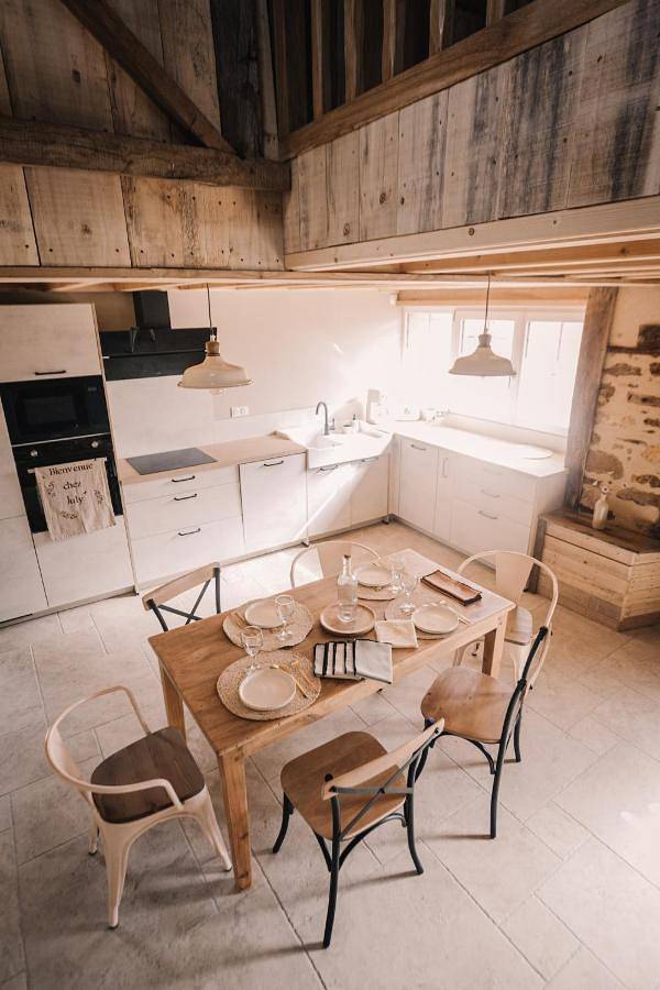 Location de vacances pour 6 personnes, avec terrasse et vue dans La Roë