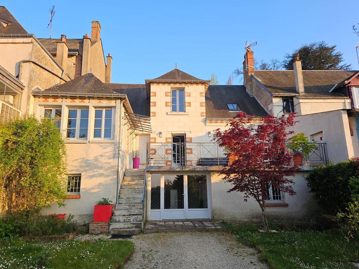 Three-Bedroom House in Chaumont-sur-Loire, Région de Blois
