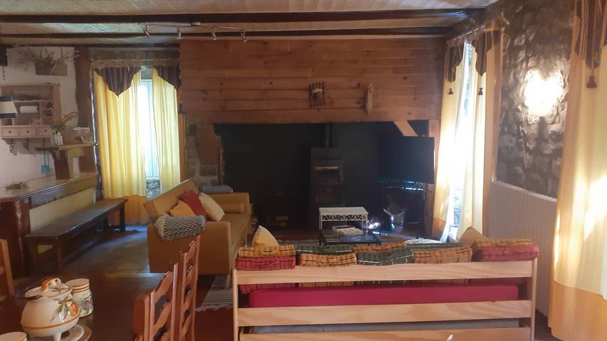 Appartement de vacances pour 8 personnes, avec jardin, adapté aux familles en Ardèche - 4