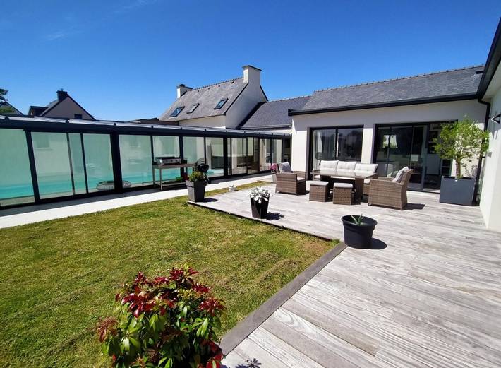 Villa pour 6 personnes, avec jacuzzi ainsi que terrasse et jardin, animaux acceptés