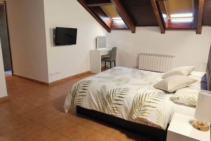 Ganze Wohnung, Duplex surrounded by nature, wineries and history in Sojuela, Sierra de Moncalvillo