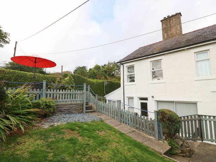 Holiday rental for 4 people, with garden in Llanbedrog