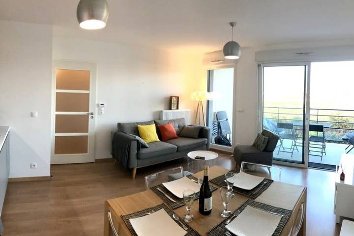 Entire apartment, Appartement neuf de standing Plage à pied in Larmor-Plage, Côte des Mégalithes