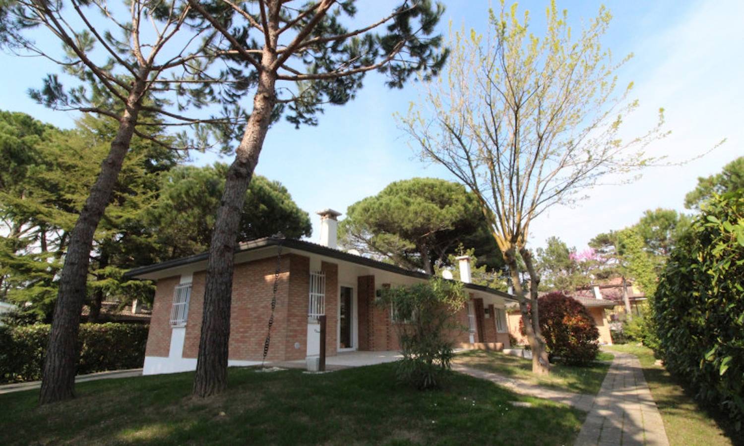 Bright villa with garden in Lignano Pineta in Lignano Pineta, Lignano Sabbiadoro
