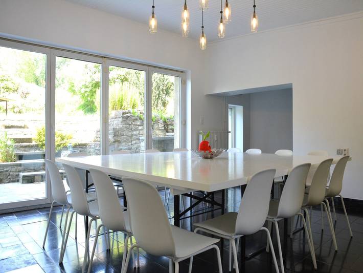 Location de vacances pour 18 personnes, avec jardin à Anhée - 3