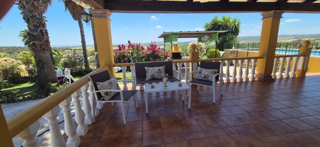 Chalet para 20 personas, con terraza y jardín además de vistas y piscina en Sierra de Hornachuelos - 4