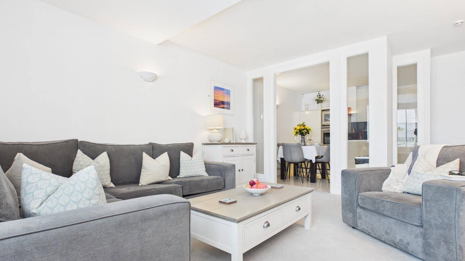 Entire apartment, Minarvon - 2 Bedroom Apartment - Saundersfoot in Saundersfoot, Pembrokeshire