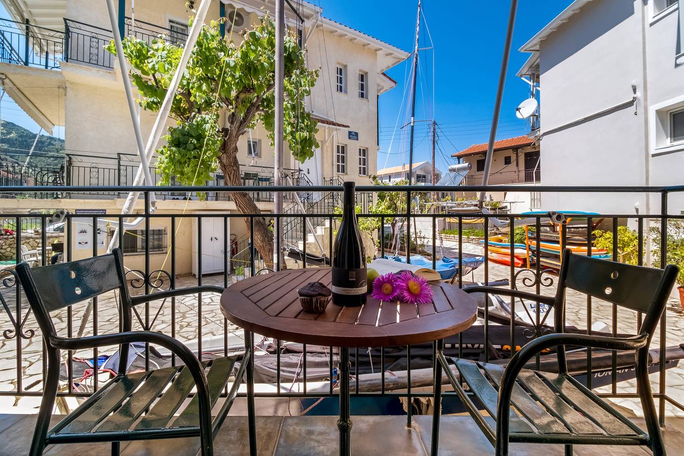 Entire studio, Nikiana Club - Studio 6 with Mountain View, Shared Pool & Wi-Fi in Nikiana, Alexandros