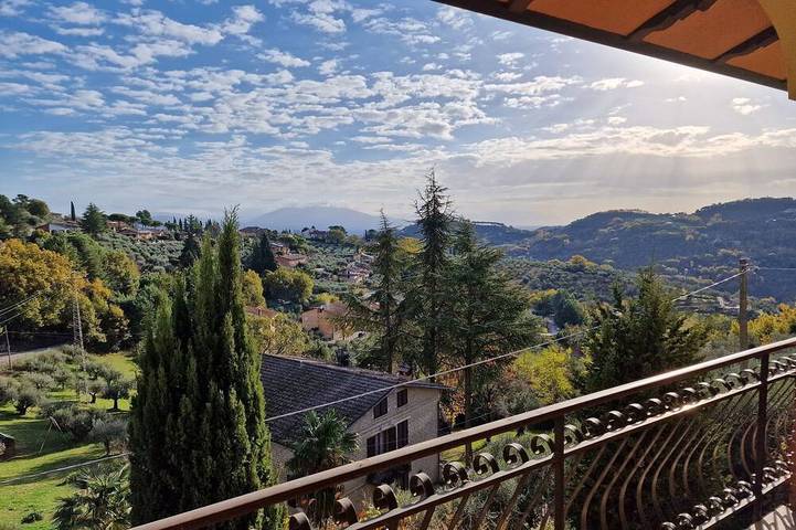 Appartamento vacanze per 6 persone, con giardino e balcone - 1