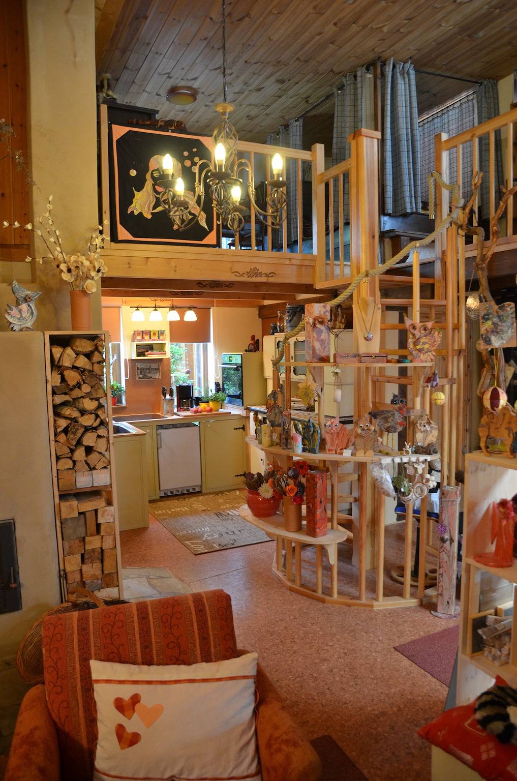 Rotes Kreativ-Ferienhaus in Bad Lausick, Leipzig region