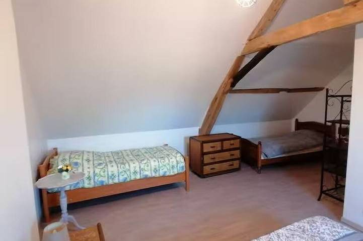 Gîte pour 14 personnes, avec jardin à Saint-Georges-du-Bois (Sarthe) - 4