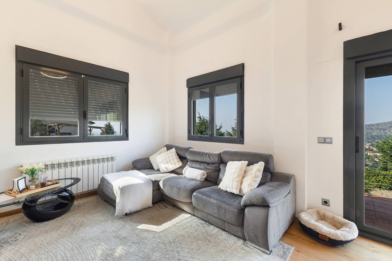 Villa 'Ana Esperanza - El Espinar' con vistas al lago, Wi-Fi y aire acondicionado in El Espinar, Provincia de Segovia
