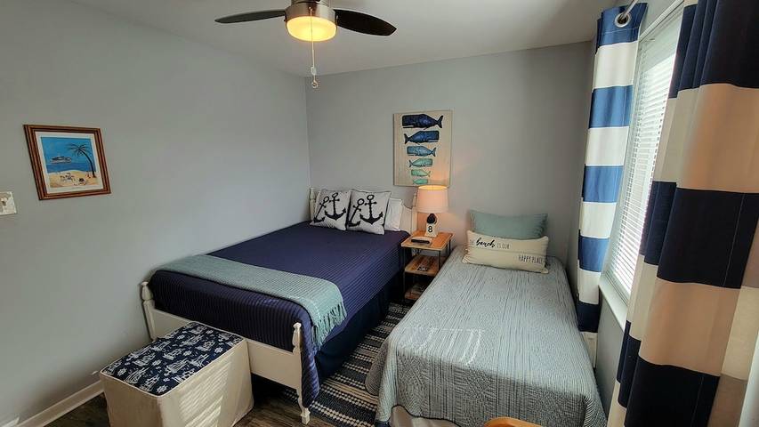 Vacation rental for 5 people, with balcony and pool in Tybee Island