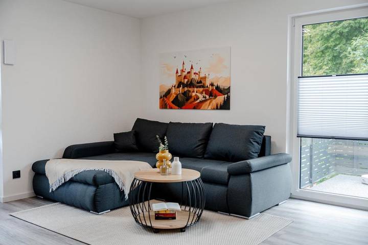 Ferienwohnung für 6 Personen, mit Balkon und Terrasse sowie Garten und Ausblick