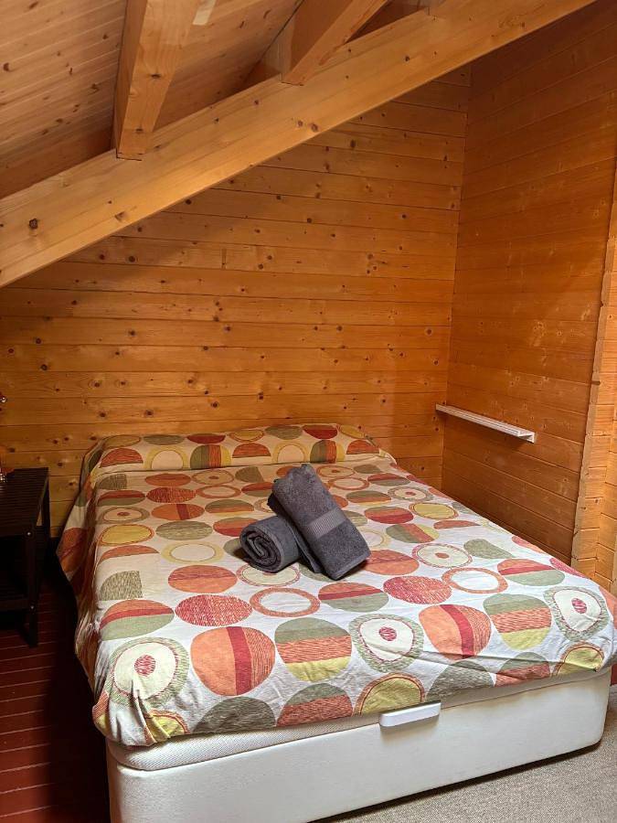 Casa de vacaciones para 8 personas, con jardín además de vistas y terraza, Se admiten mascotas en Sierra Norte - 4