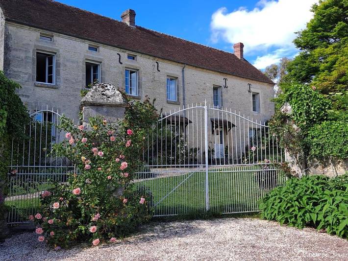 Cottage pour 2 personnes, avec terrasse ainsi que vue et jardin dans Monts Sur Orne