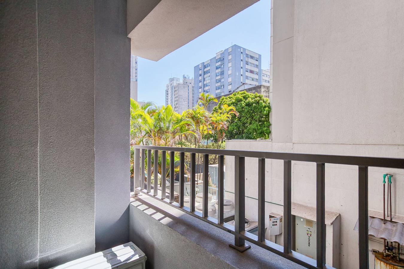 Entire apartment, Flat na Vila Mariana c varanda próx ao metrô in Vila Mariana, São Paulo