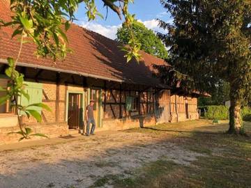 Gîte pour 7 personnes, avec jardin dans Lessard-en-Bresse