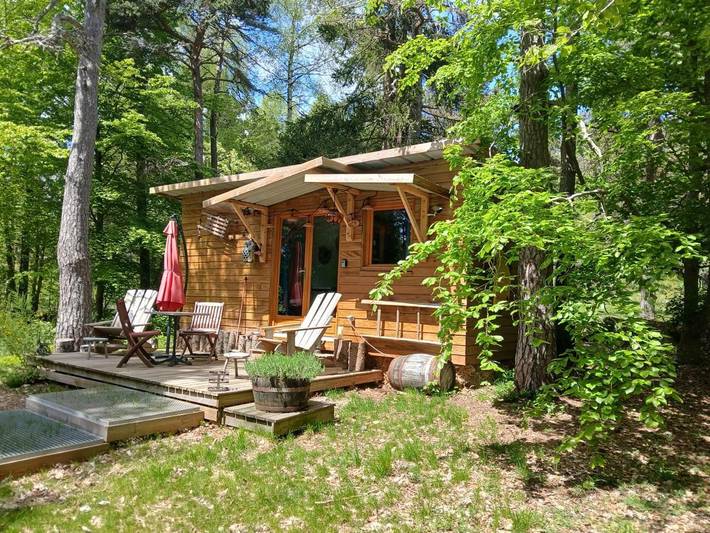 Location de vacances pour 3 personnes, avec vue et jardin à Champclause - 3