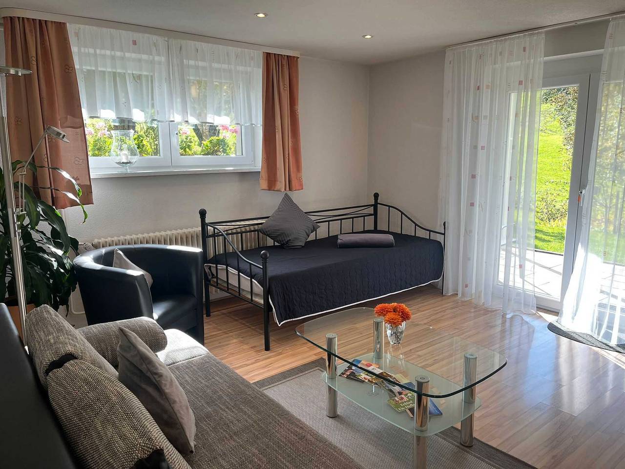 Ganze Wohnung, Apartment 'Panoramablick' mit eigener Terrasse, Garten und Wlan in Horben, Südschwarzwald