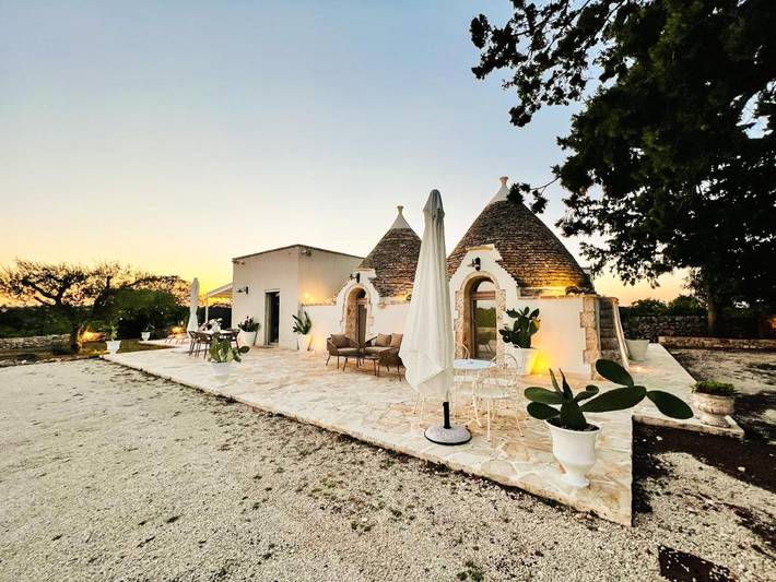 Location de vacances pour 5 personnes, avec jardin et jacuzzi à Noci - 2