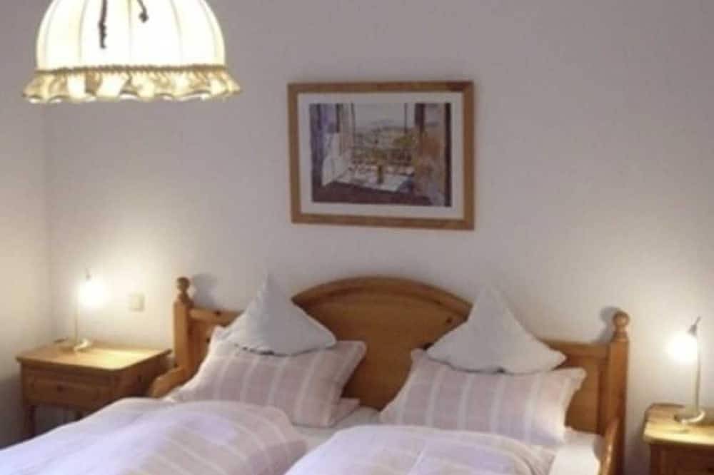 Apartamento entero, Apartamento en planta baja - casa de huéspedes - Casa Ida in Bad Wiessee, Alpes Bávaros
