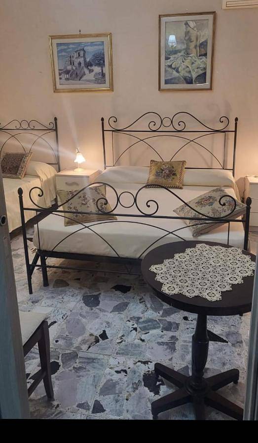 Location de vacances pour 4 personnes, avec terrasse et vue dans Soverato Marina - 2