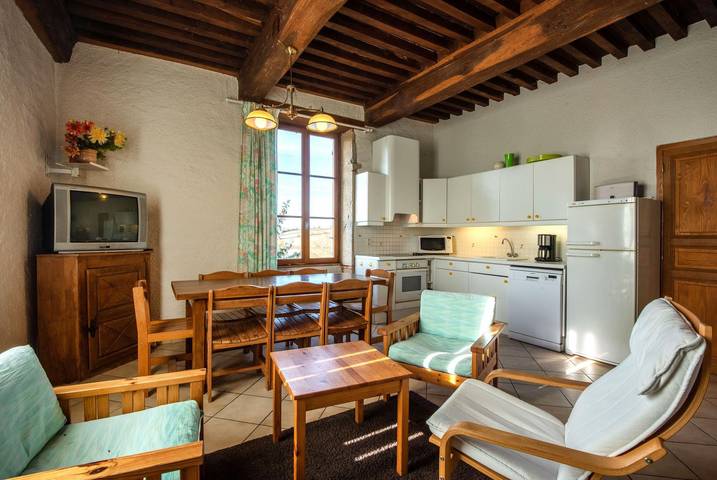 Gîte pour 4 personnes, avec piscine ainsi que jardin et terrasse dans La Vineuse sur Fregande - 4