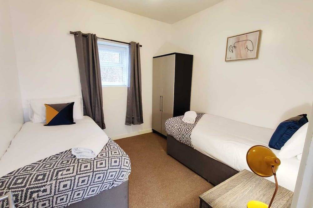 Apartamento entero, Contractor House • Tvs in All Rooms • Parking in Swansea, Región de Swansea