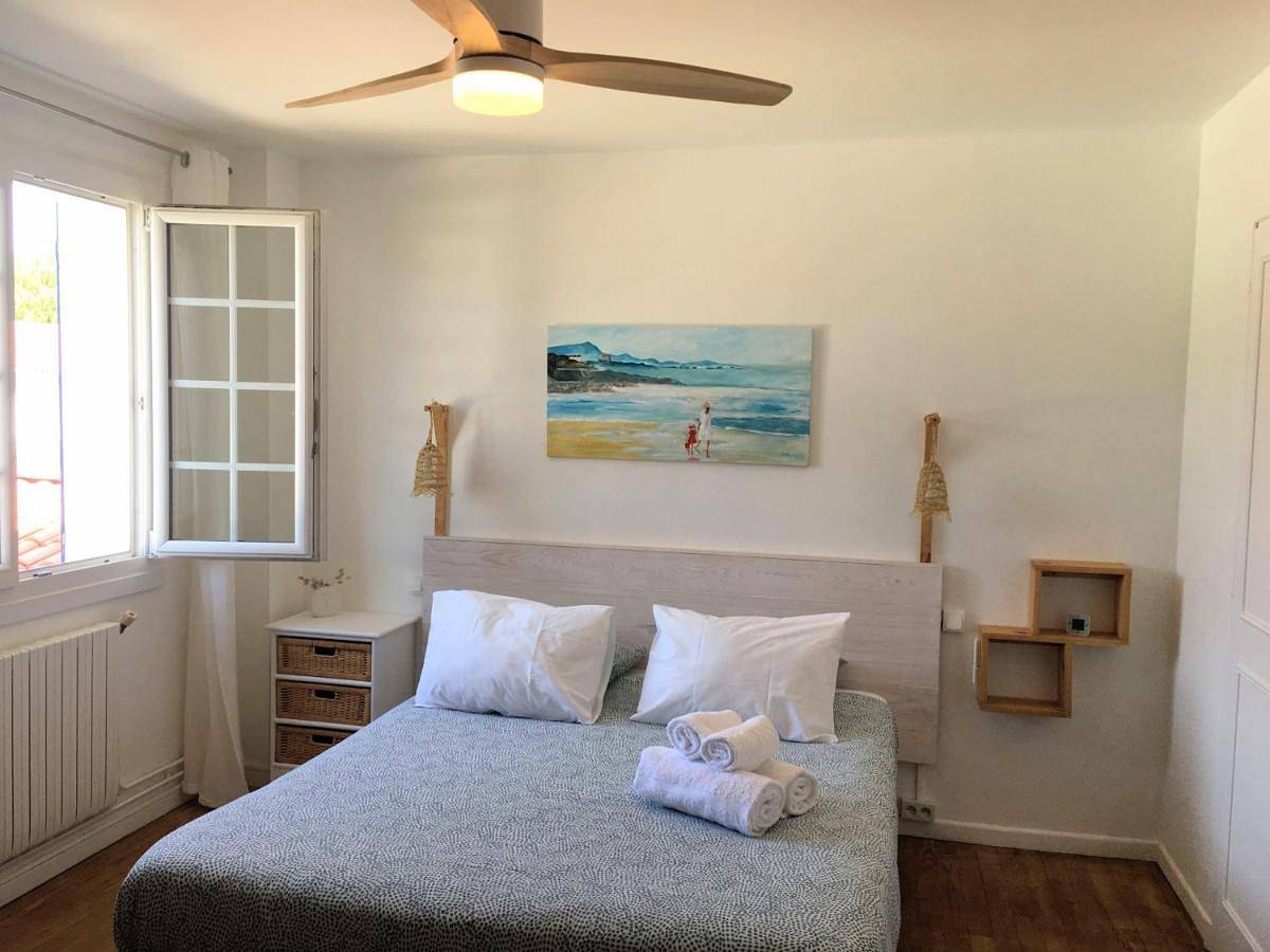 Double Room with Private Bathroom in Anglet, Région de Bayonne
