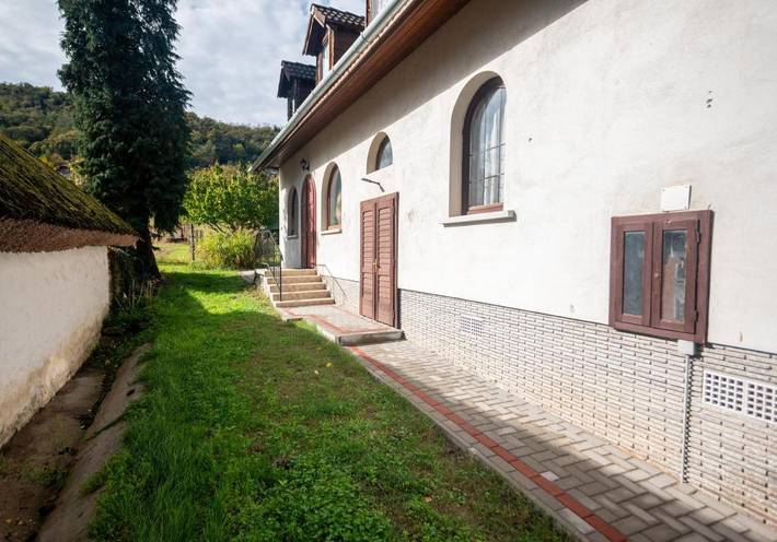 Location de vacances pour 10 personnes, avec vue et jardin à Szigliget - 3