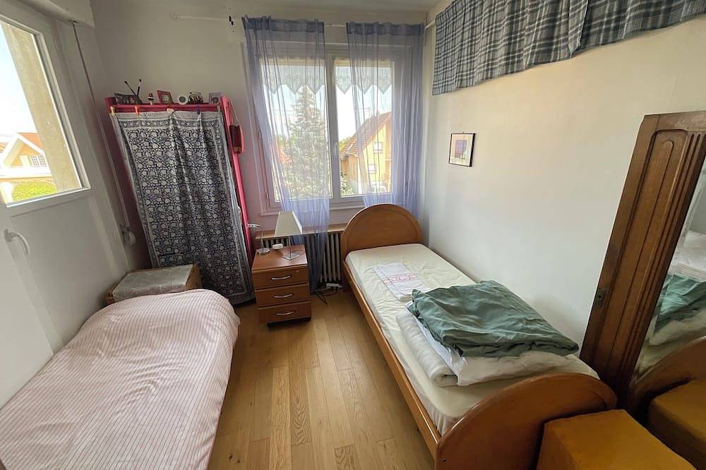 Large character house with wooded garden in Obernai, a small town in Alsace in Obernai, Sélestat-Erstein region