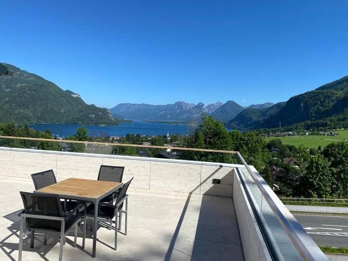 Ferienwohnung für 4 Personen, mit Balkon und Seeblick sowie Ausblick in St. Gilgen
