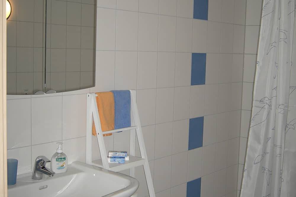 Entire apartment, Barrier-free vacation apartment with physiotherapy in Breege, Ruegen