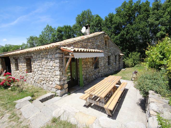 Gîte pour 10 personnes, avec Terrasse ainsi que Jardin et Vue