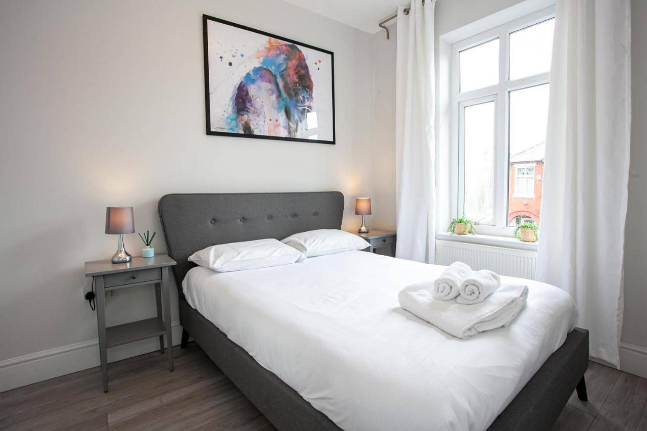 The Safari House - Your Ultimate Relaxation Destination in Manchester, Greater Manchester
