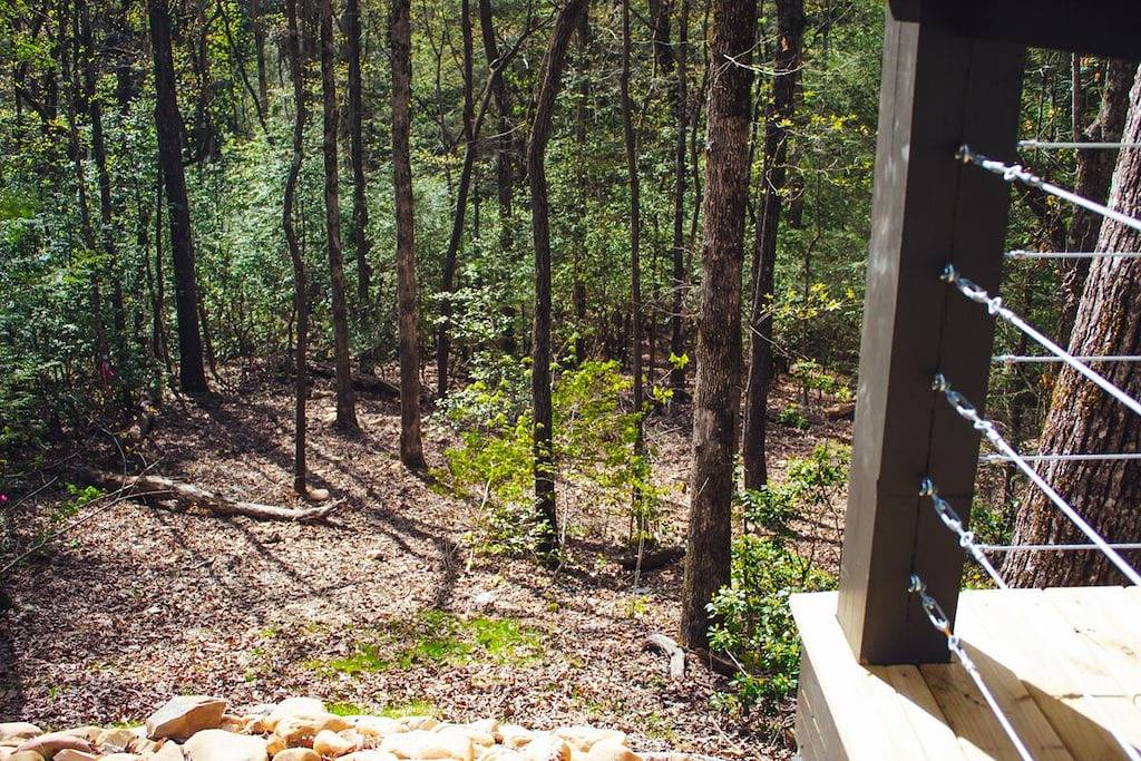 On the Edge at The Retreat at Deer Lick Falls in Grundy County