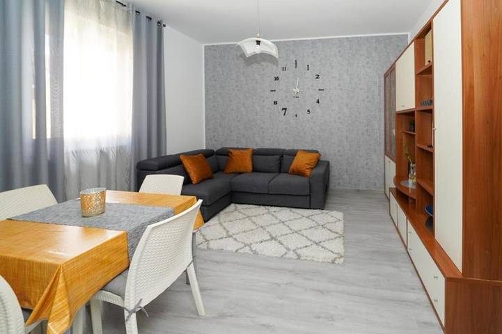 Gîte pour 4 personnes, avec balcon à Novare