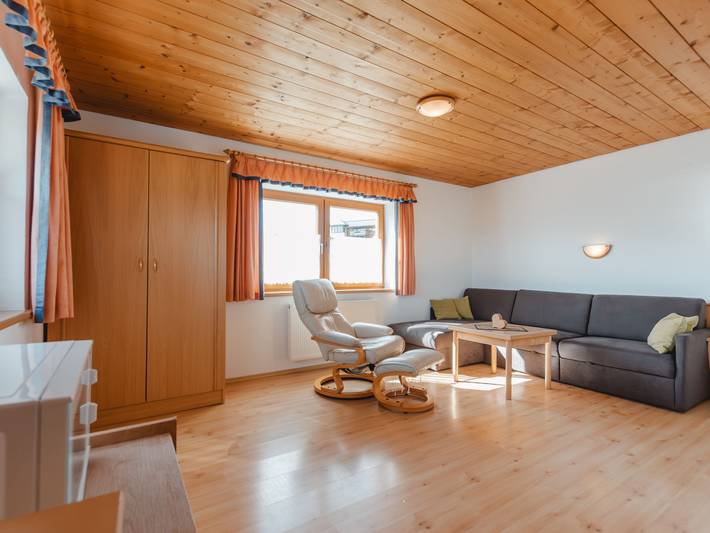 Ferienwohnung für 8 Personen, mit Terrasse und Garten in Königsleiten