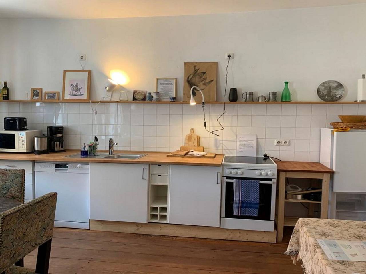 Ganze Wohnung, Ferienwohnung 3 Mit 3 Schlafzimmern" mit Gemeinschaftsterrasse, Gemeinschaftsgarten und Wlan in Ketzin, Havelland