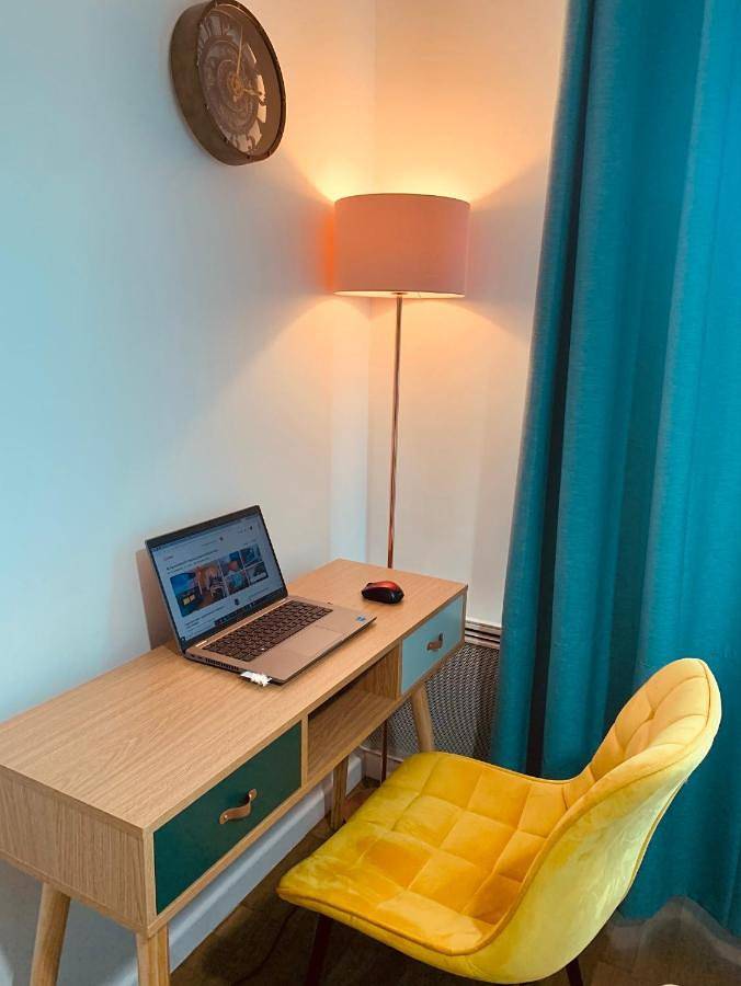 Appartement entier, One-Bedroom Apartment in Montgeron, Essonne