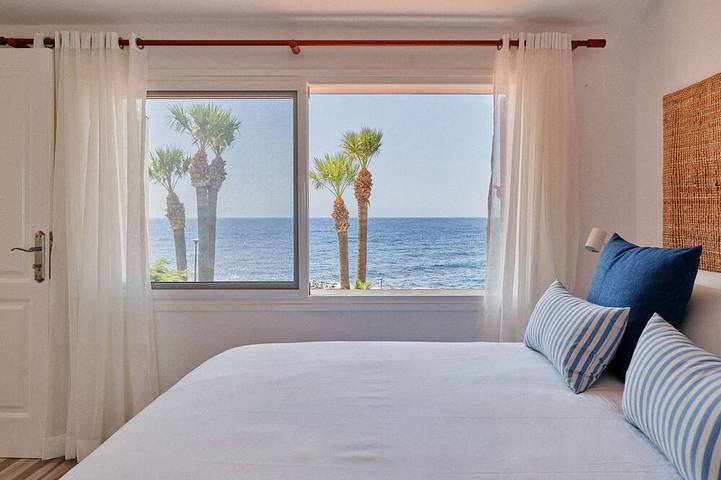 Bungalow para 5 personas, con piscina además de jardín y terraza, Se admiten mascotas en San Miguel de Abona