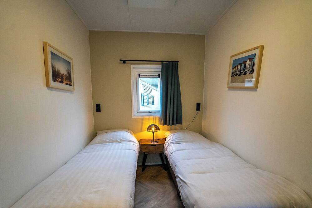 Chalet mit 2 Schlafzimmern und einer Geschirrspülmaschine in Eijerland, Westfriesische Inseln